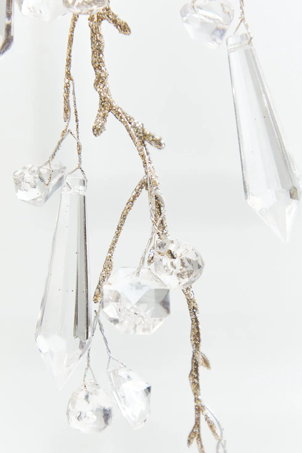 34" Acrylic Crystal Drop Spray