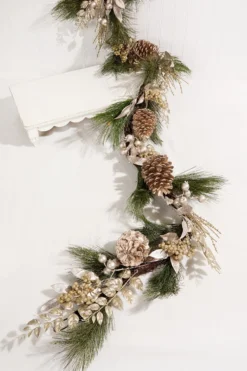 6' Berry/Pinecone/Cedar Garland - Champagne