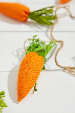 5' Carrot Garland