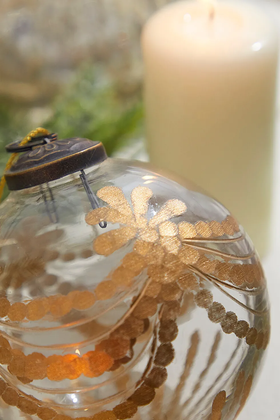 4" Etched Golden Garland Glass Ornament