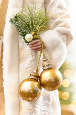 23” Ivory Santa with Wreath & Ornaments Figure