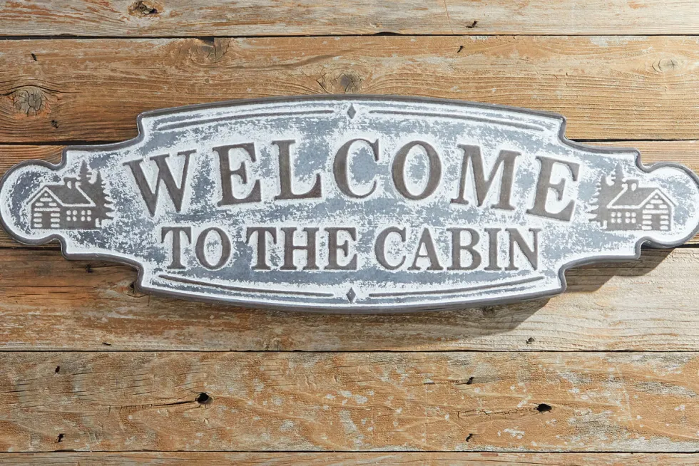 36” Metal Welcome To The Cabin Wall Sign