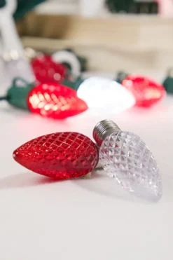 250' Outdoor Christmas Lighting Kit - Cool White/Red