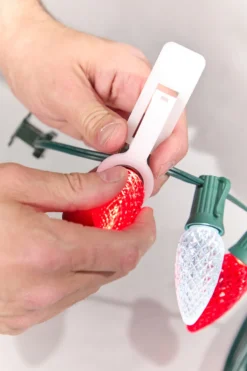 500' Outdoor Christmas Lighting Kit - Cool White/Red