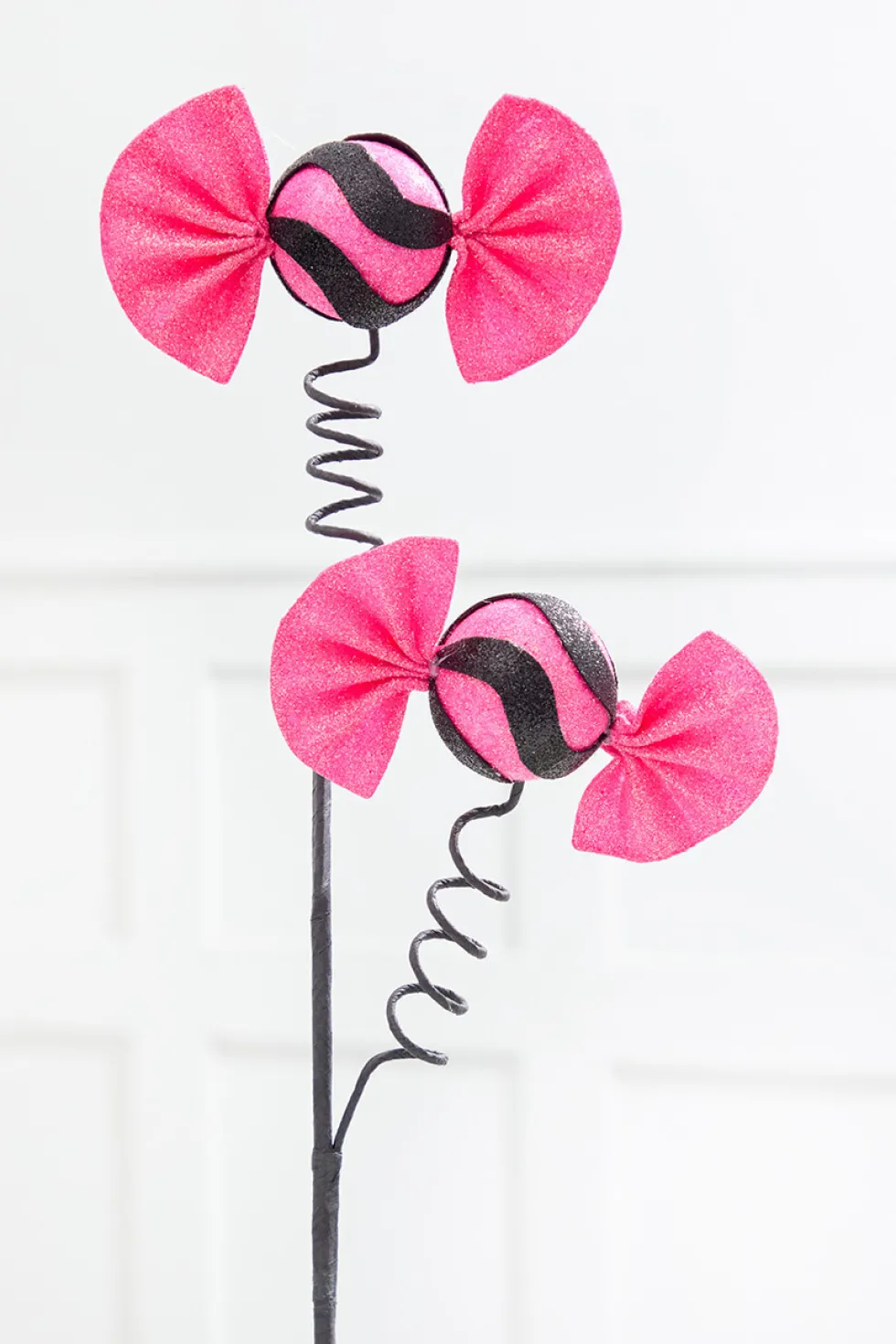23" Pink Glitter Halloween Candy Spray