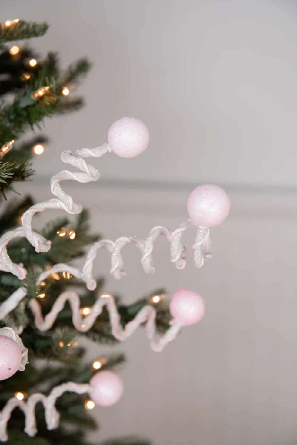 25” Pink & White Velvet Corkscrew Spray