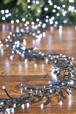 25' Platinum Elite Cluster Lights - 760L Classic White (Green Cord)