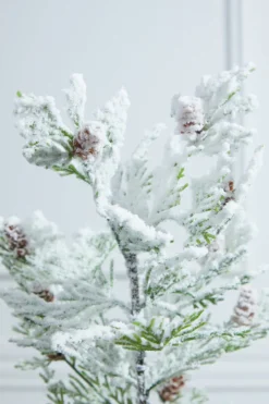 24” Snow Cedar Spray