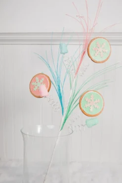 30” Snowflake Cookie Gumdrop Spray