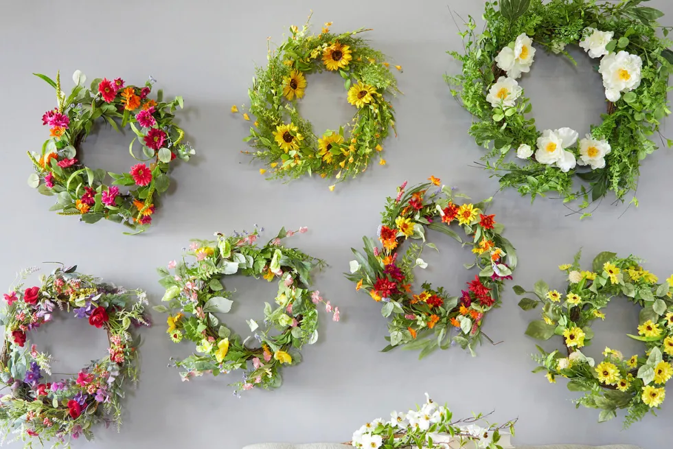 24" Yellow Mixed Gerbera Daisy Wreath